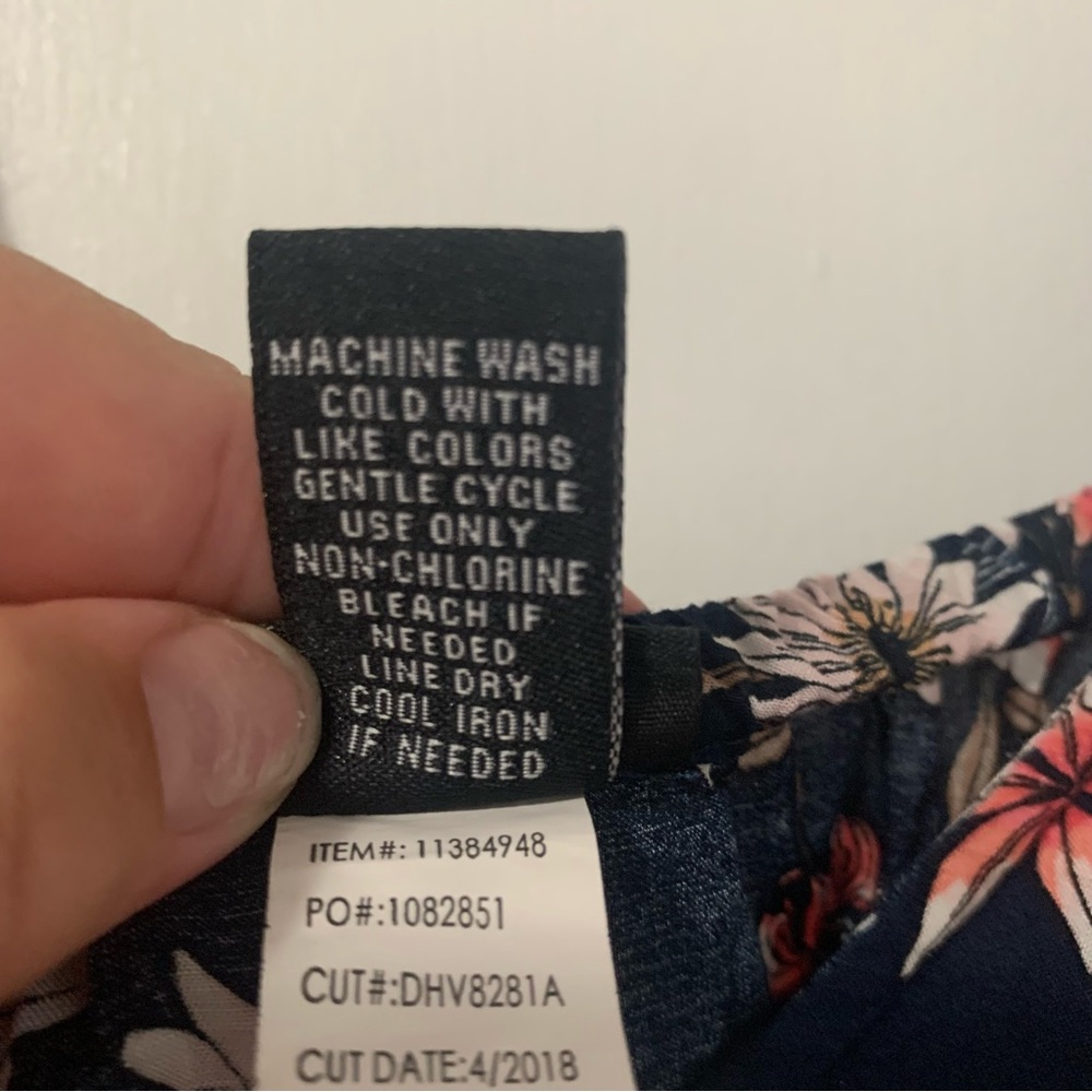 Torrid Ruffle Neckline Sleeveless Top - Picture 8 of 10